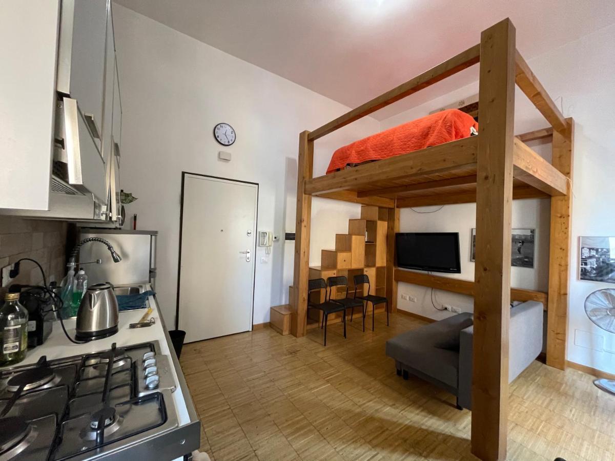 Robinie 78 Apartment Rom